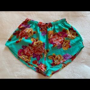 FREE ⚠️ 3/25 U2B Shorts